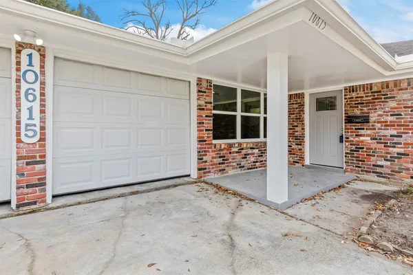 $2,350 | 10615 Clematis Lane, Houston, TX 77035