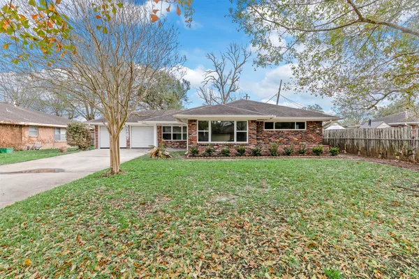 $2,350 | 10615 Clematis Lane, Houston, TX 77035