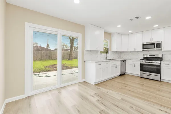 $2,350 | 10615 Clematis Lane, Houston, TX 77035