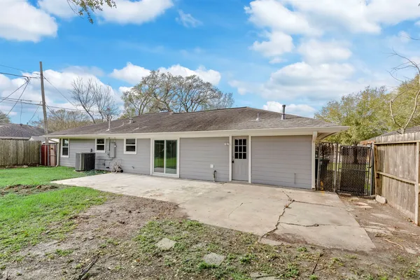 $2,350 | 10615 Clematis Lane, Houston, TX 77035