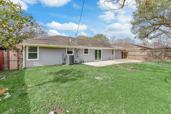 $2,350 | 10615 Clematis Lane, Houston, TX 77035