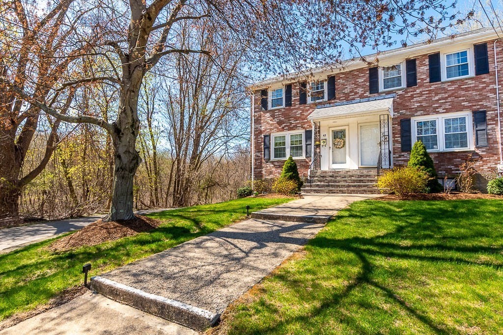 43 Clough Road, Unit 43 Dedham, MA 02026 - Photo 4 of 28