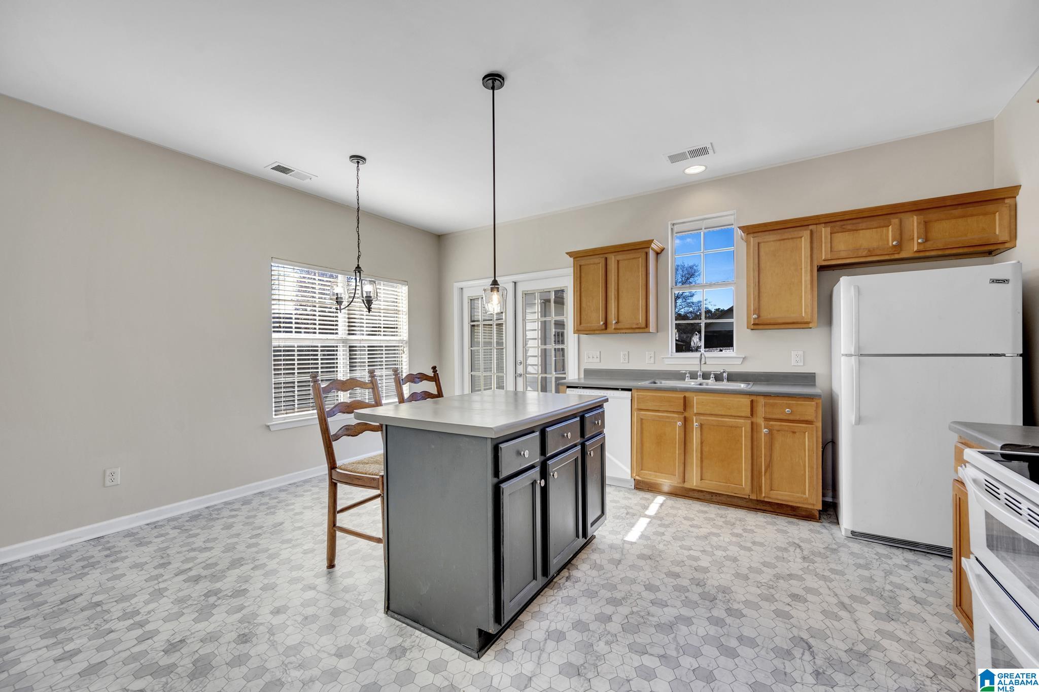 2030 Culbreth Circle Leeds, AL 35094 - Photo 6 of 30