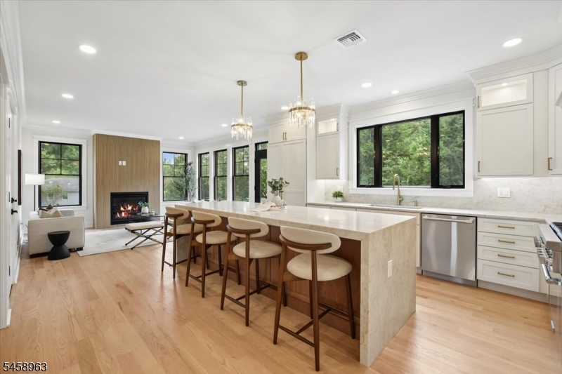 32 Felch Road Florham Park, NJ 07932 - Photo 11 of 47 Gallery Image 11