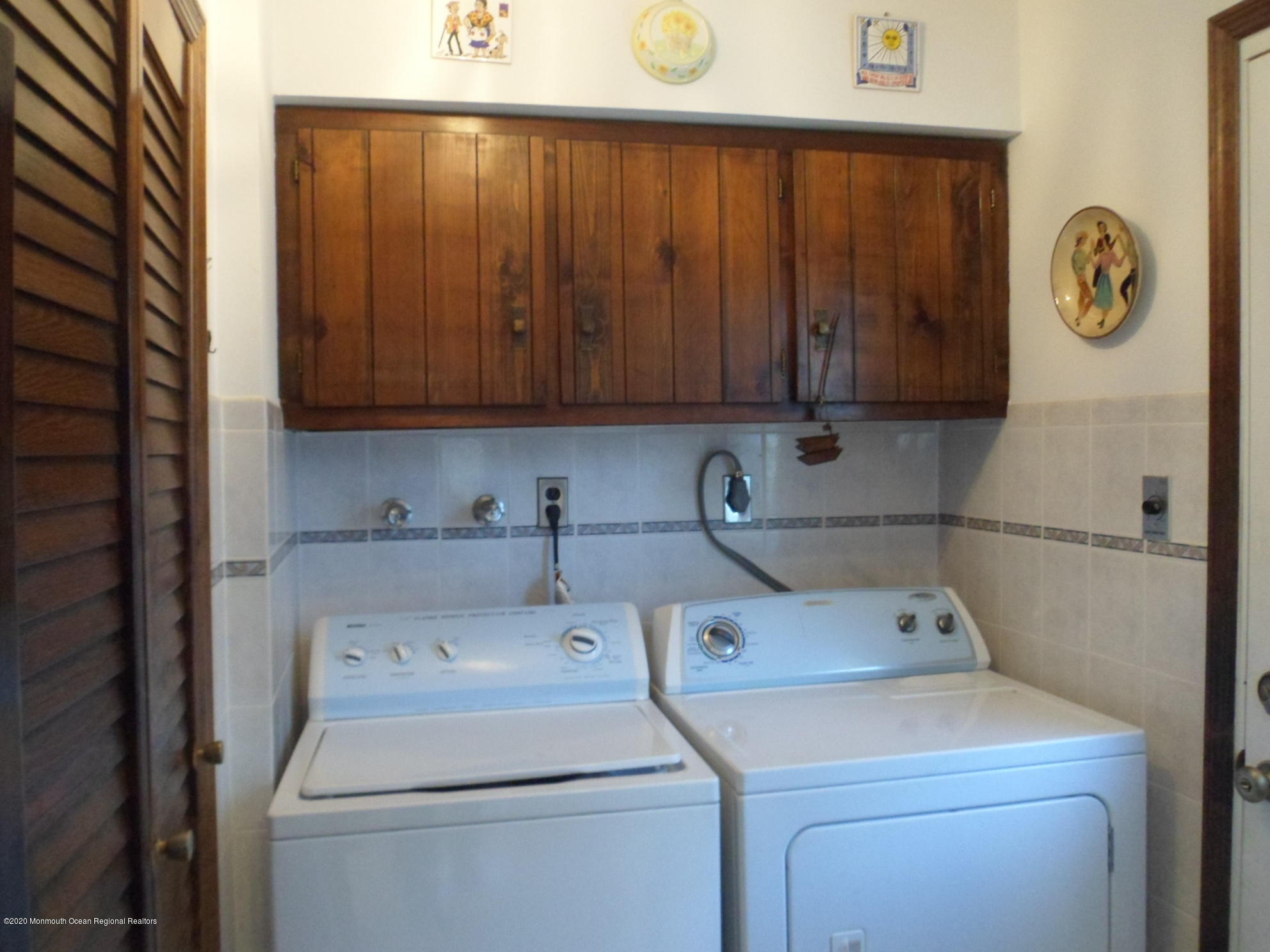 2240 Edgar Road Point Pleasant, NJ 08742 - Photo 15 of 17 Laundry Rm