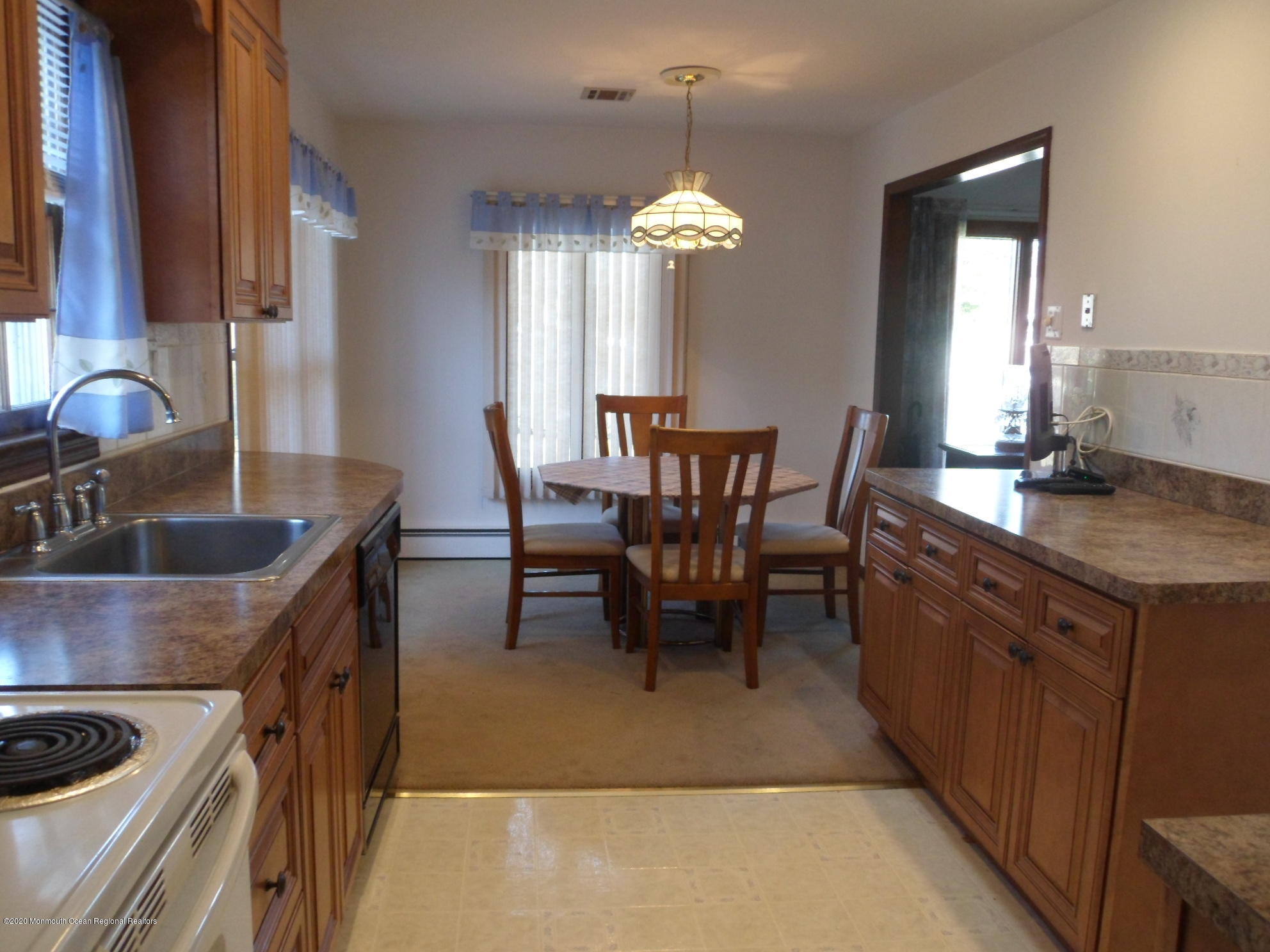 2240 Edgar Road Point Pleasant, NJ 08742 - Photo 3 of 17 Dining Area