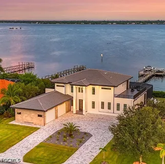 $2,919,900 | 6390 River Club Court, North Fort Myers, FL 33917