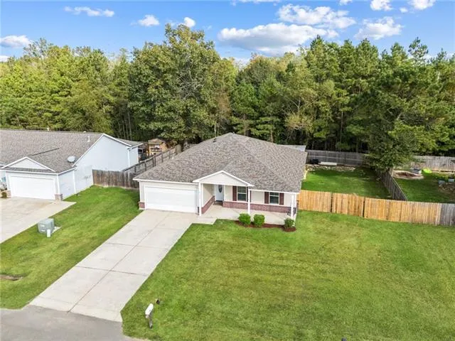 $2,100 | 11393 Wellington Lane, Hammond, LA 70403