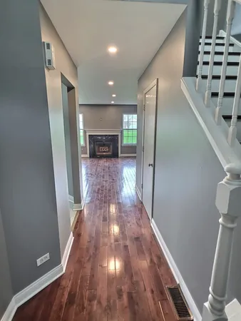 $298,990 | 191 Lawn Court, Buffalo Grove, IL 60089