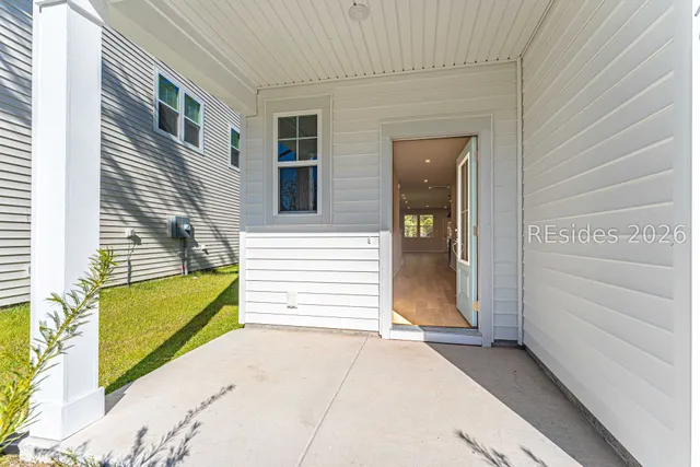 $525,000 | 70 Lockwood Drive, Bluffton, SC 29910