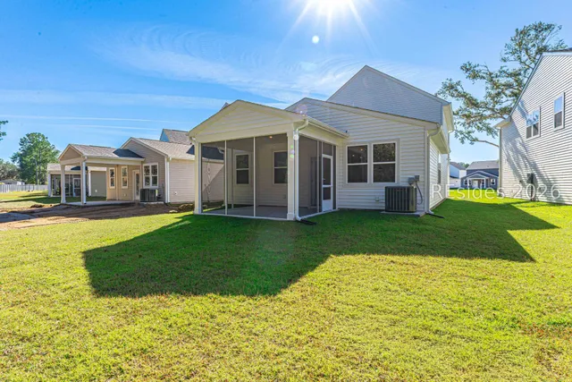 $525,000 | 70 Lockwood Drive, Bluffton, SC 29910