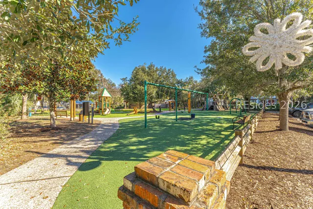 $525,000 | 70 Lockwood Drive, Bluffton, SC 29910