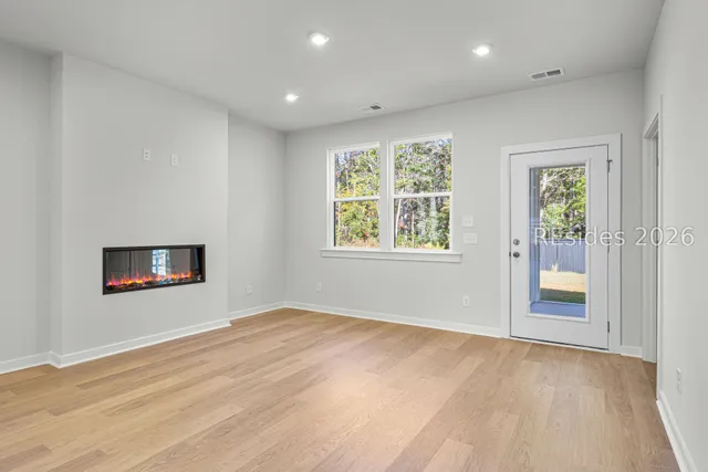 $525,000 | 70 Lockwood Drive, Bluffton, SC 29910