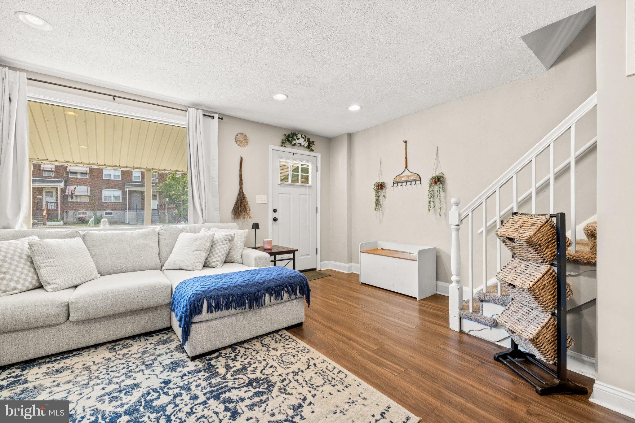 234 West Edgevale Road Baltimore, MD 21225 - Photo 3 of 45 Bright and inviting living space.