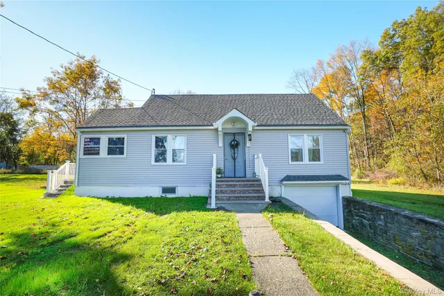 $379,000 | 390 Hufcut Road, Middletown, NY 10941