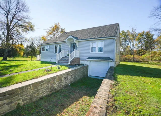 $379,000 | 390 Hufcut Road, Middletown, NY 10941