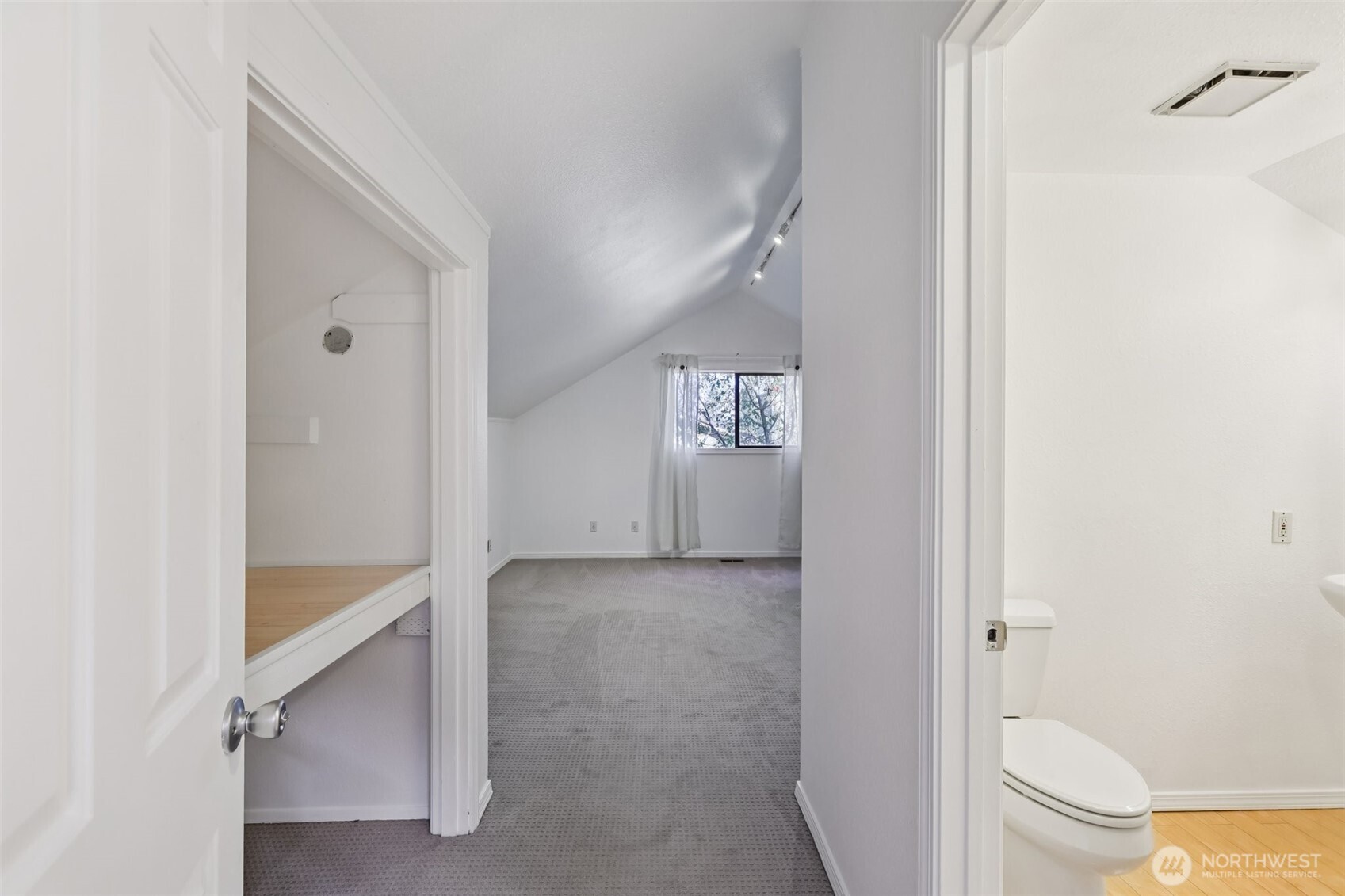 32229 2nd Avenue Southwest Federal Way, WA 98023 - Photo 23 of 40 a bathroom with a toilet sink and shower
