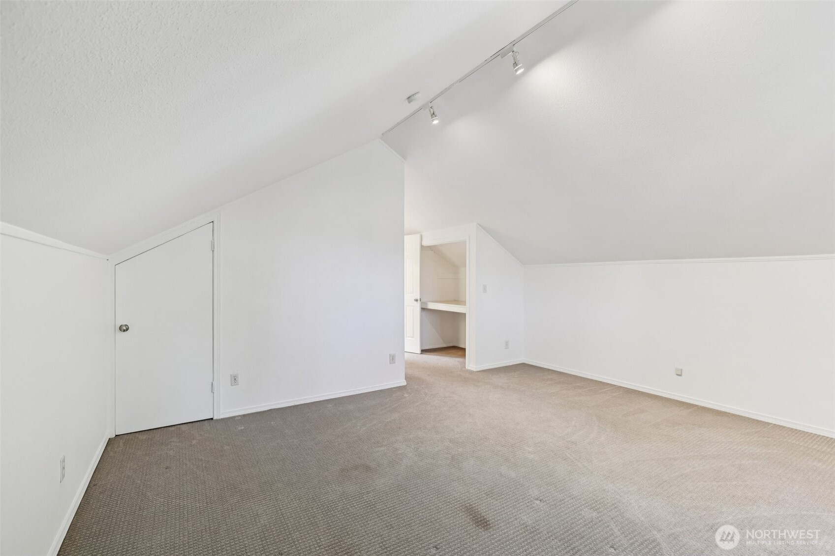 32229 2nd Avenue Southwest Federal Way, WA 98023 - Photo 27 of 40 a view of an empty room