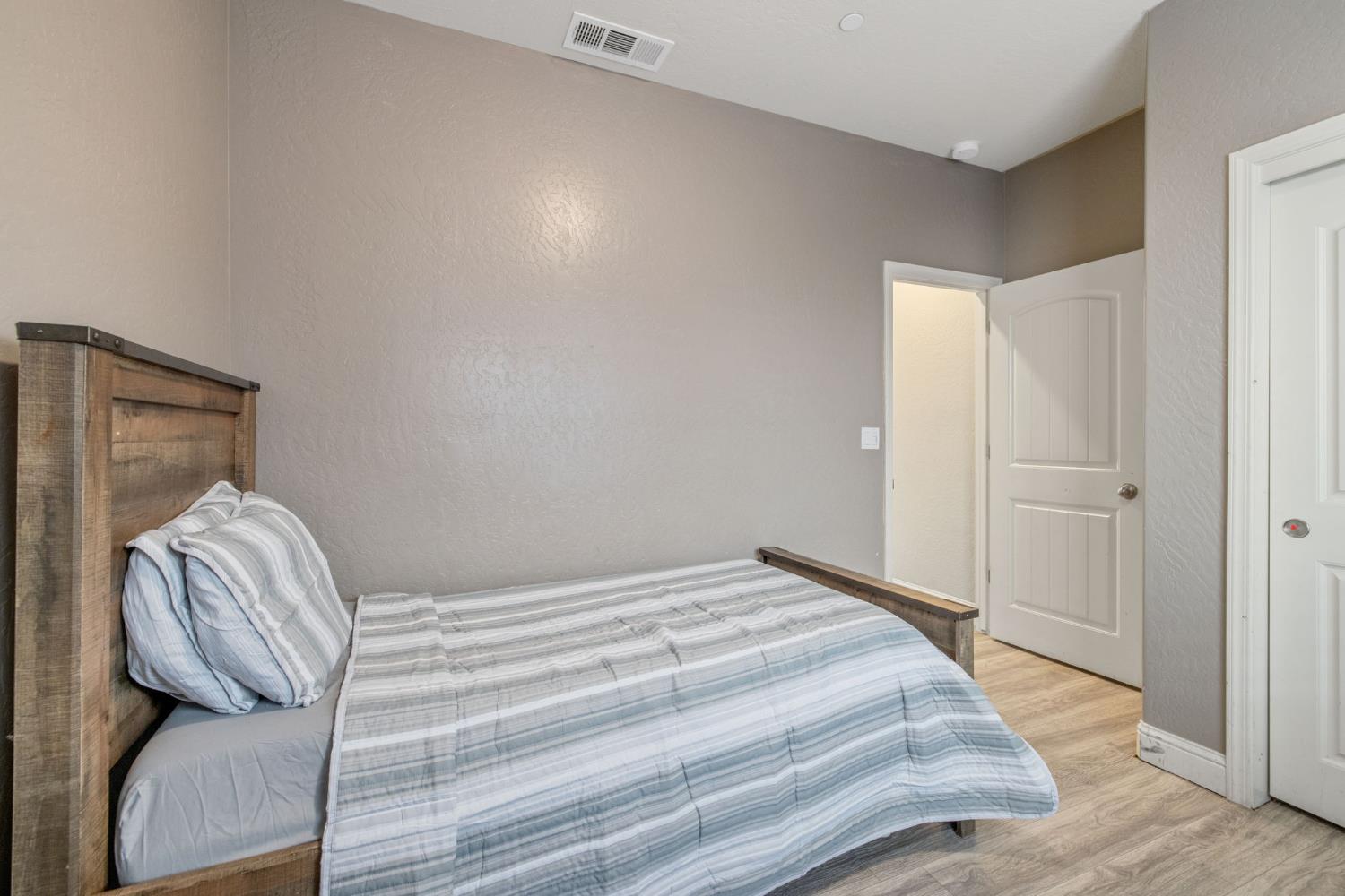 757 Strada Street Lemoore, CA 93245 - Photo 33 of 63