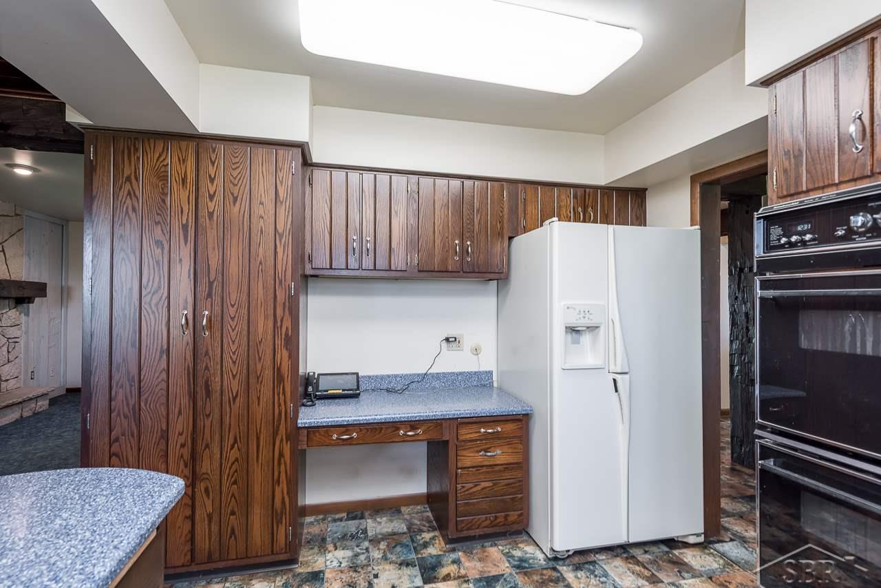 9045 Pierce Road Freeland, MI 48623 - Photo 13 of 30 31383270-12.JPG