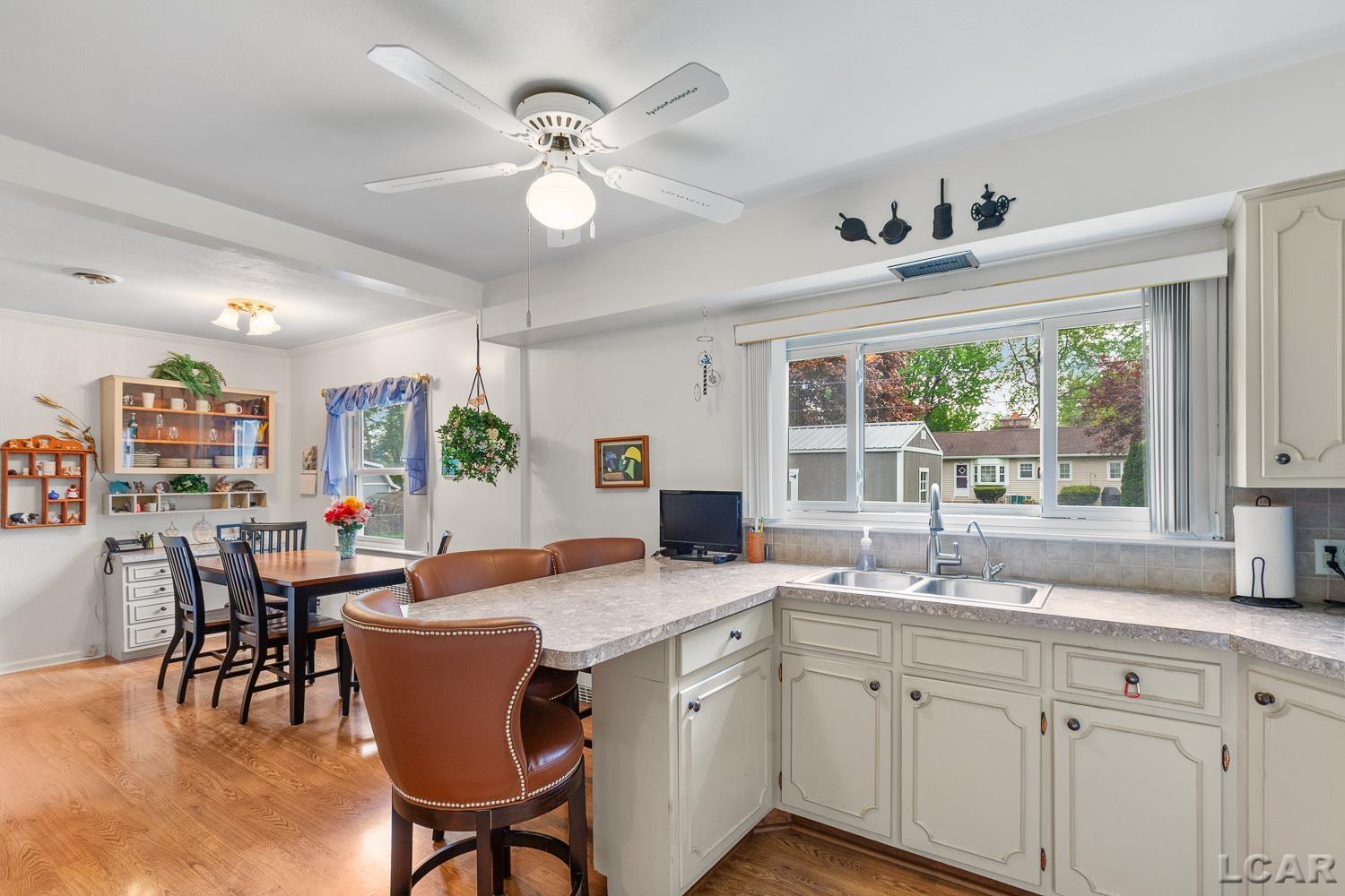 2259 Tayer Road Adrian, MI 49221 - Photo 5 of 52