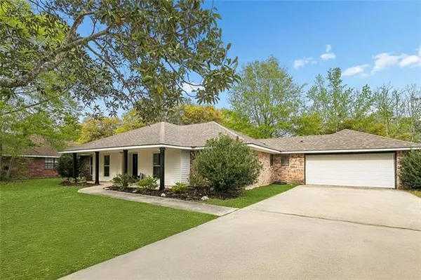 $389,900 | 124 Golden Pheasant Drive, Slidell, LA 70461