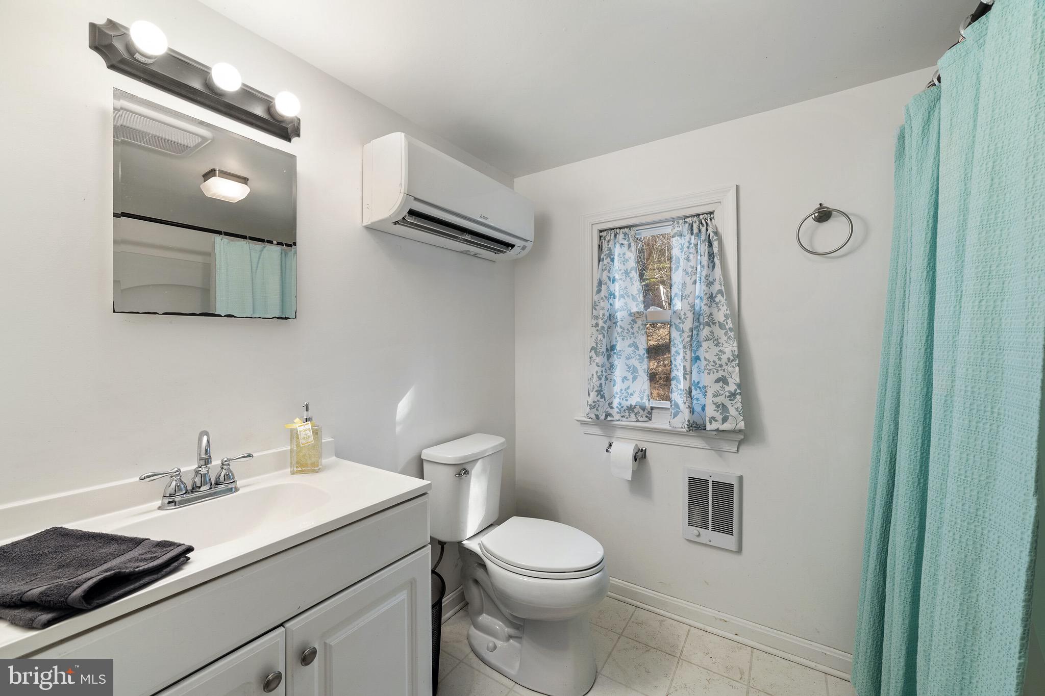 418 Round Hill Road Boston, VA 22713 - Photo 9 of 22 New Bathroom