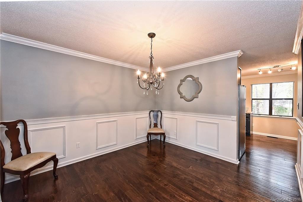 6306 Round Hill Road, Unit 5 Charlotte, NC 28211 - Photo 2 of 21 Gallery Image 2
