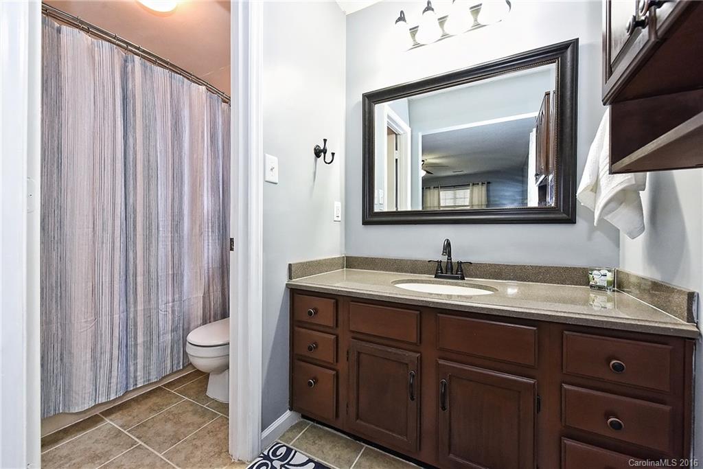 6306 Round Hill Road, Unit 5 Charlotte, NC 28211 - Photo 12 of 21 Gallery Image 12