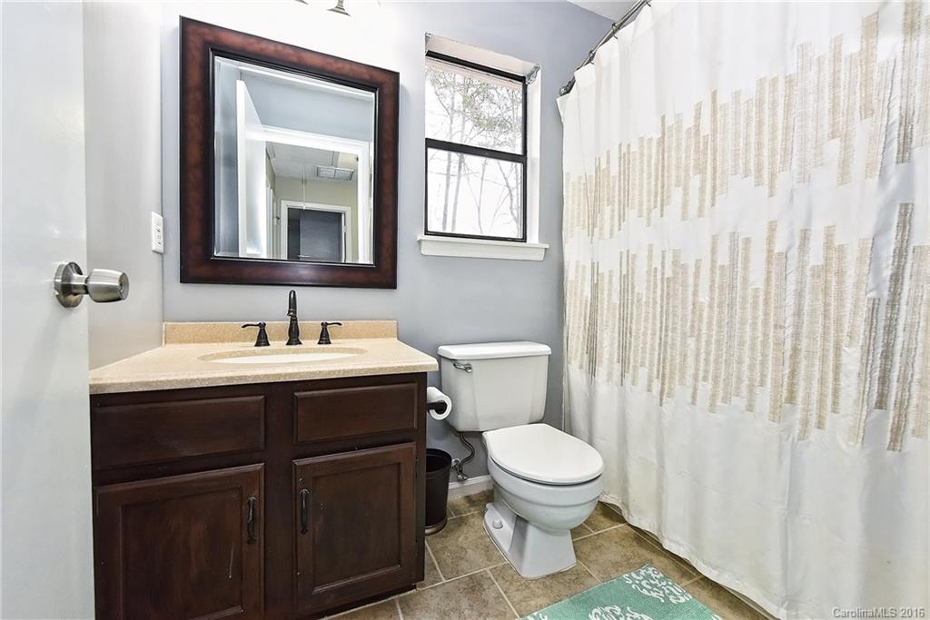 6306 Round Hill Road, Unit 5 Charlotte, NC 28211 - Photo 15 of 21 Gallery Image 15