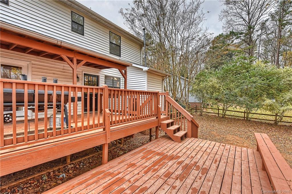 6306 Round Hill Road, Unit 5 Charlotte, NC 28211 - Photo 18 of 21 Gallery Image 18