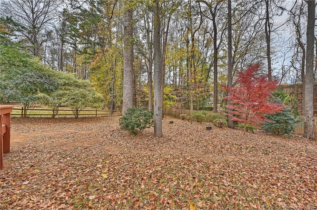6306 Round Hill Road, Unit 5 Charlotte, NC 28211 - Photo 19 of 21 Gallery Image 19