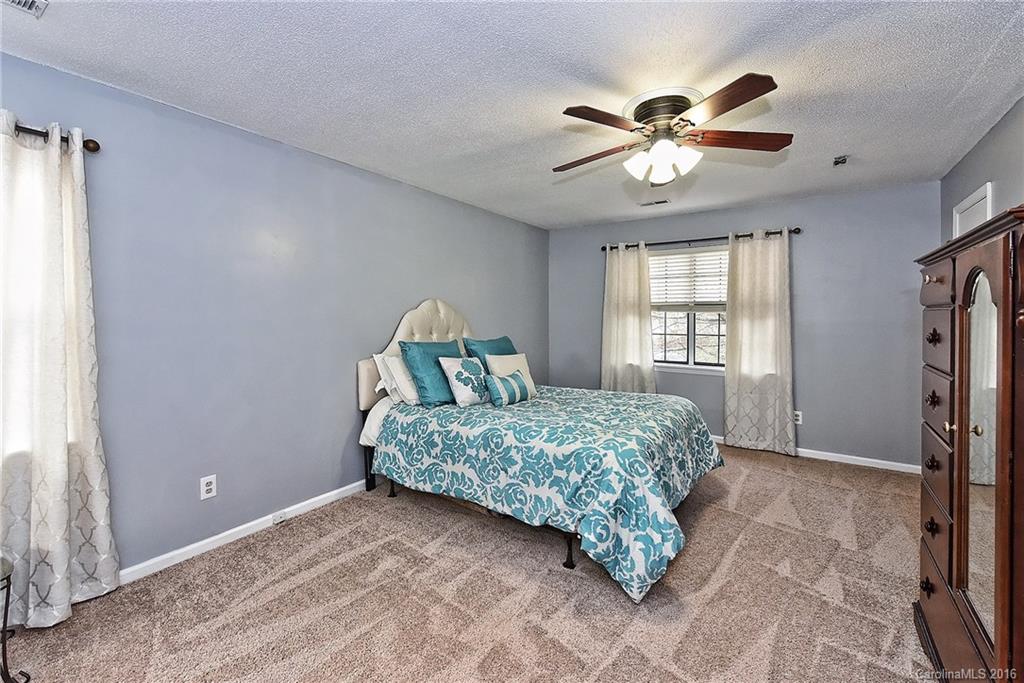 6306 Round Hill Road, Unit 5 Charlotte, NC 28211 - Photo 10 of 21 Gallery Image 10