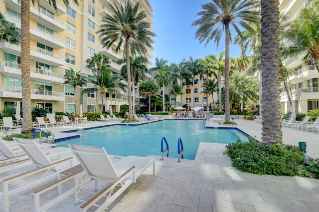 $5,500 | 625 Casa Loma Boulevard, Unit 409, Boynton Beach, FL 33435