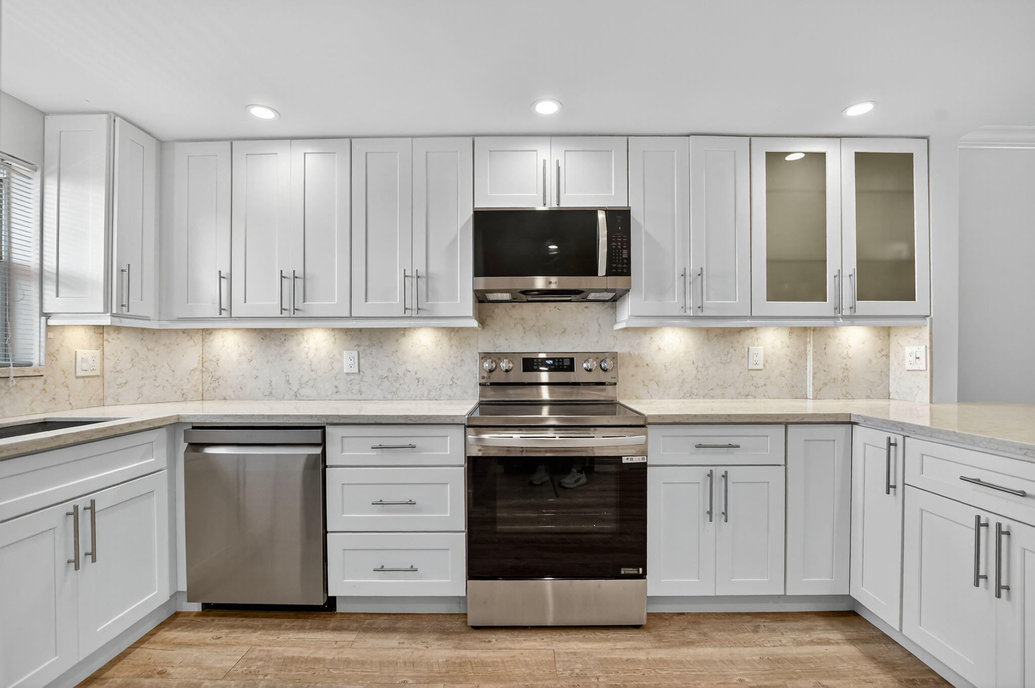 1040 Banyan Road, Unit 3050 Boca Raton, FL 33432 - Photo 5 of 18 large-019a0e09-c9cb-7103-99a1-d045e9ae3b