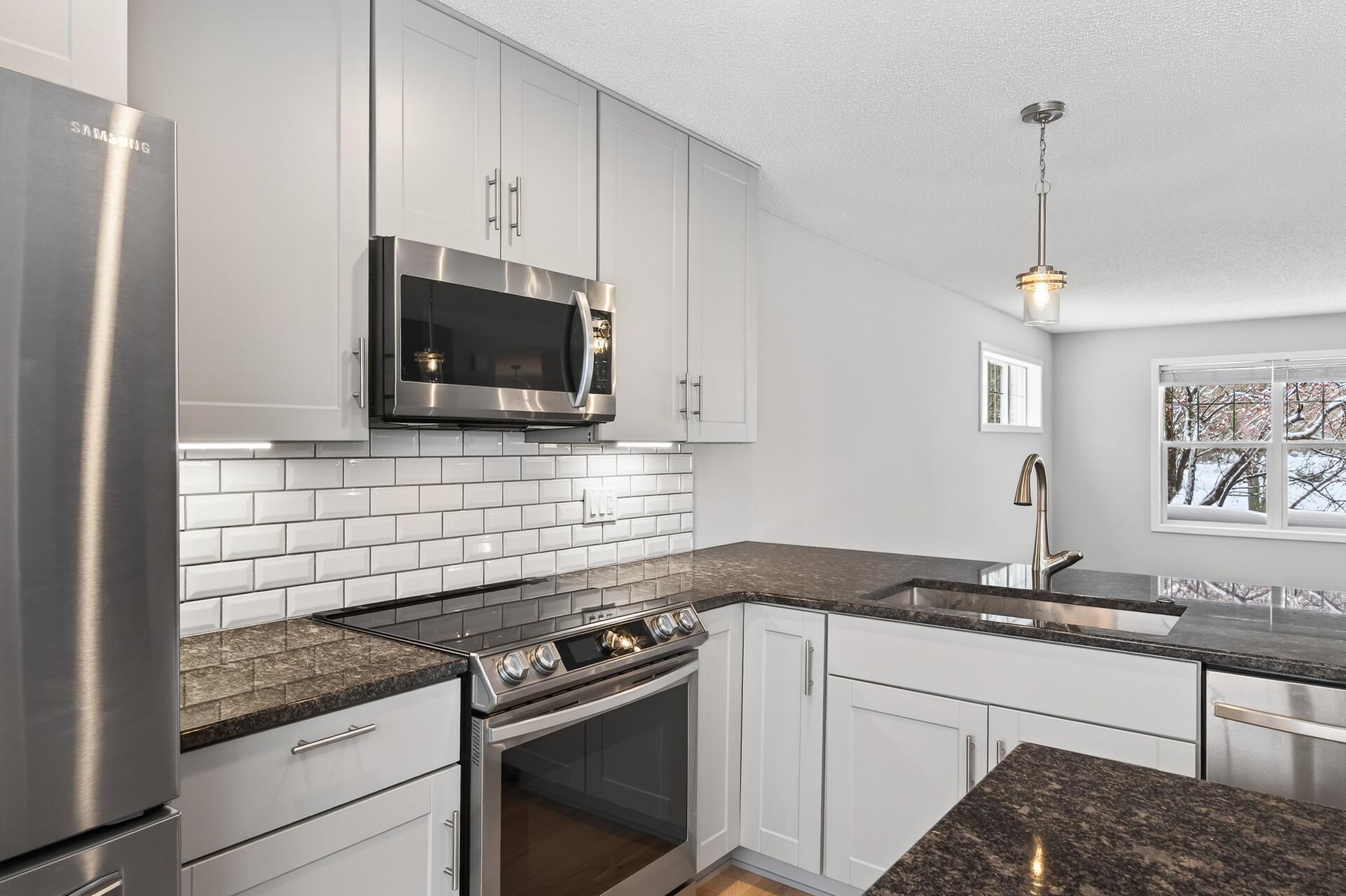 1667 Arona Street, Unit 8 Falcon Heights, MN 55108 - Photo 13 of 53