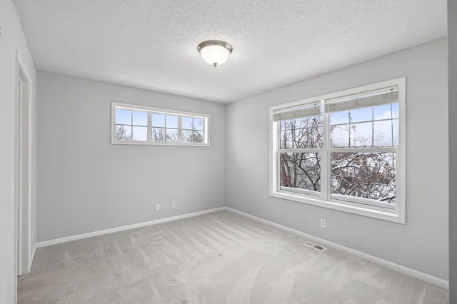 $389,900 | 1667 Arona Street, Unit 8, Falcon Heights, MN 55108