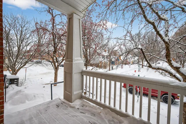 $389,900 | 1667 Arona Street, Unit 8, Falcon Heights, MN 55108