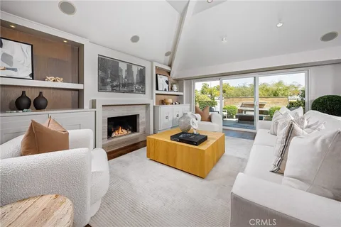 $3,595,000 | 1907 Yacht Maria, Newport Beach, CA 92660