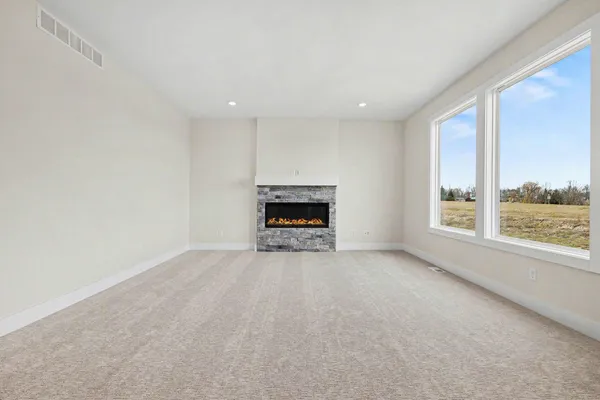 $509,900 | 4885 Bethpage Drive Northwest, Comstock Park, MI 49321