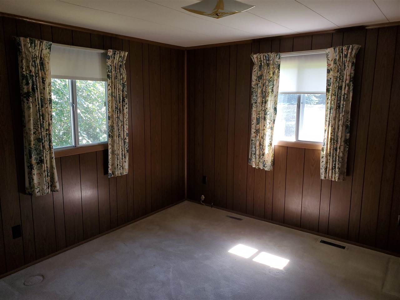 8800 East Fouch Road Traverse City, MI 49684 - Photo 6 of 10 1893006-5.JPG