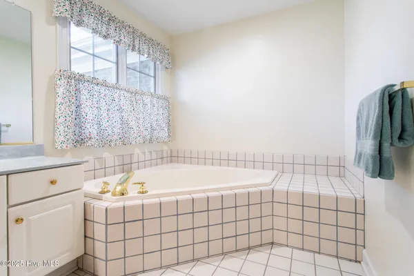 $539,000 | 122 Waccamaw Drive, Hertford, NC 27944