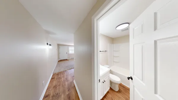 $800 | 445 North 1st Street, Clarksville, TN 37040