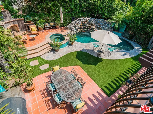 $2,445,000 | 4520 Tyrone Avenue, Sherman Oaks, CA 91423