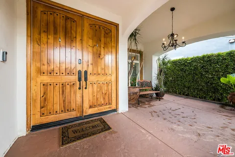 $2,395,000 | 4520 Tyrone Avenue, Sherman Oaks, CA 91423