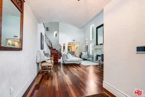 $2,395,000 | 4520 Tyrone Avenue, Sherman Oaks, CA 91423