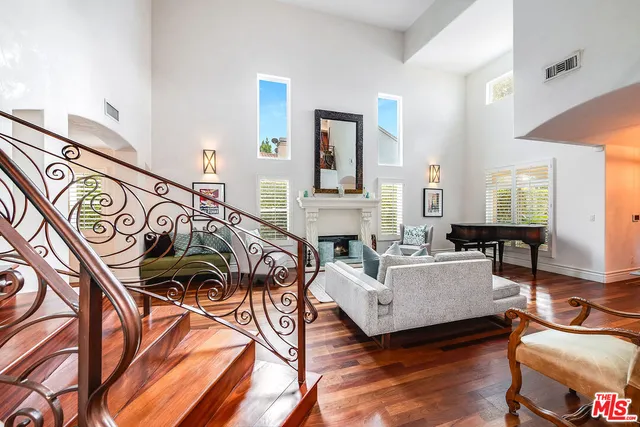 $2,445,000 | 4520 Tyrone Avenue, Sherman Oaks, CA 91423