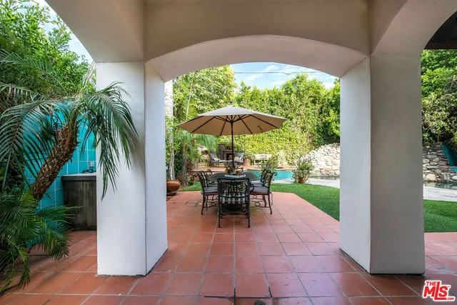 $2,445,000 | 4520 Tyrone Avenue, Sherman Oaks, CA 91423