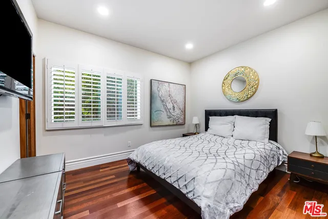 $2,445,000 | 4520 Tyrone Avenue, Sherman Oaks, CA 91423