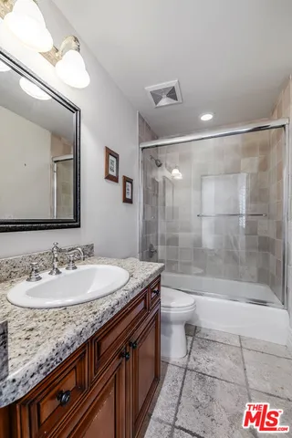 $2,445,000 | 4520 Tyrone Avenue, Sherman Oaks, CA 91423